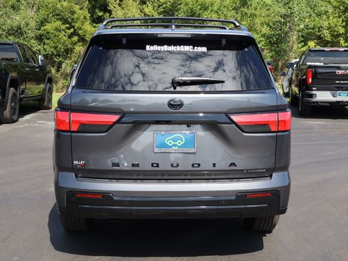 Used 2026 Toyota Sequoia Platinum AWD/4WD image 8