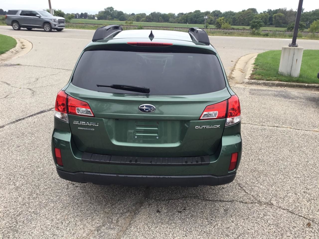 Used 2014 Subaru Outback 2.5i Limited AWD/4WD image 7