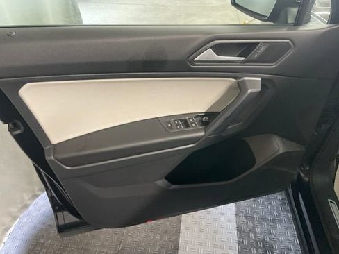 Certified 2021 Volkswagen Tiguan SE R-Line AWD/4WD image 13