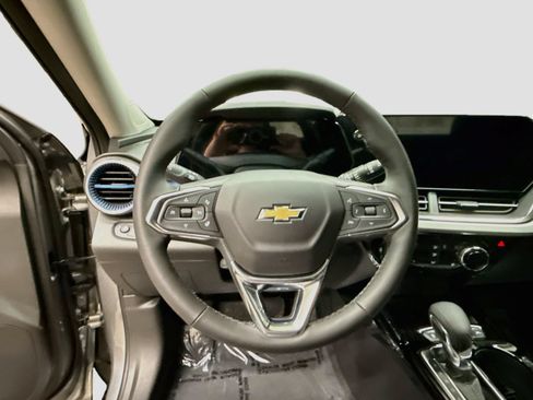 New 2026 Chevrolet Trax LT w/ Driver Confidence Package FWD image 12