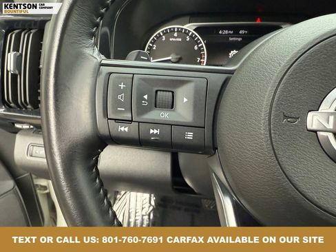 Used 2025 Nissan Pathfinder SV image 20