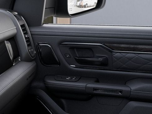 New 2025 RAM 1500 Limited image 25