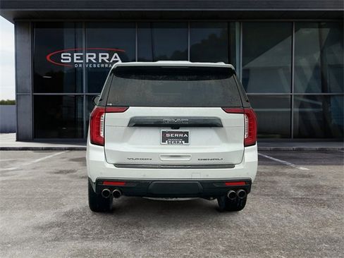 Used 2023 GMC Yukon Denali Ultimate image 4