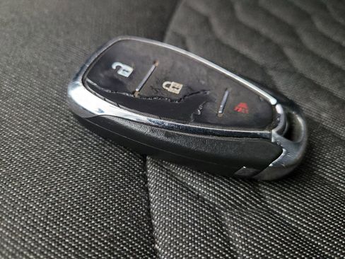 Used 2020 Chevrolet Equinox LT image 32