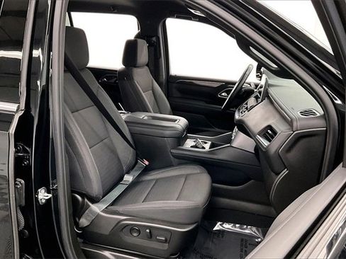 Used 2024 GMC Yukon SLE image 7