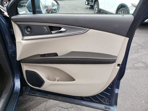 Used 2019 Lincoln Nautilus Reserve AWD/4WD image 21