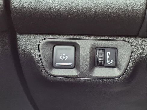 Used 2023 GMC Acadia SLE w/ Driver Convenience Package image 27