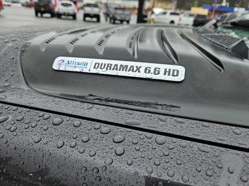 Used 2011 Chevrolet Silverado 2500 LTZ w/ LTZ Plus Package image 10