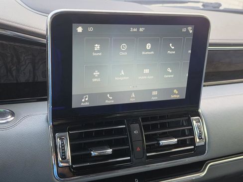 Used 2019 Lincoln Navigator Reserve AWD/4WD image 24