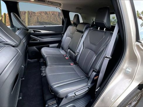 Used 2026 INFINITI QX60 Luxe w/ Cargo Package FWD image 26