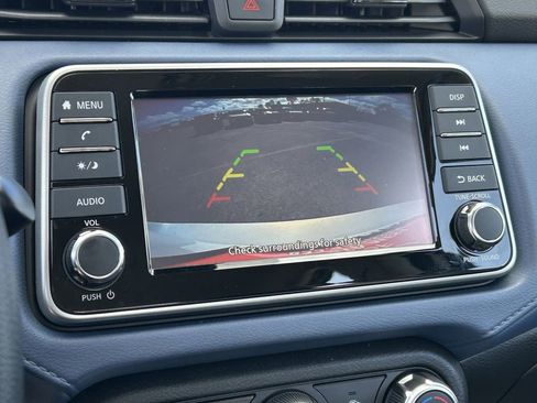 Used 2025 Nissan Versa SV w/ Trunk Package image 26