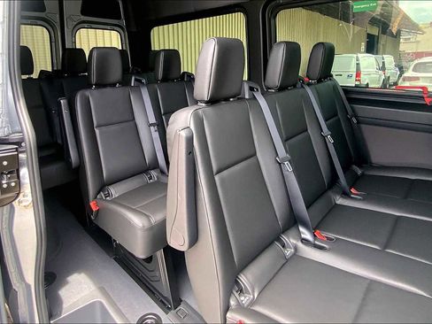 Used 2025 Mercedes-Benz Sprinter 2500 image 12
