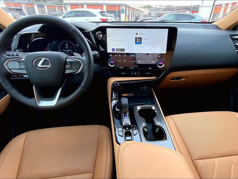 Used 2026 Lexus NX 350 Luxury w/ Accessory Package (2T) image 15