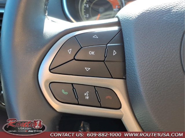 Used 2020 Jeep Cherokee Limited AWD/4WD image 13