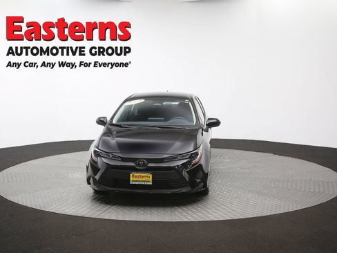 Used 2025 Toyota Corolla LE FWD image 51