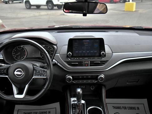 Used 2023 Nissan Altima 2.5 SR image 32