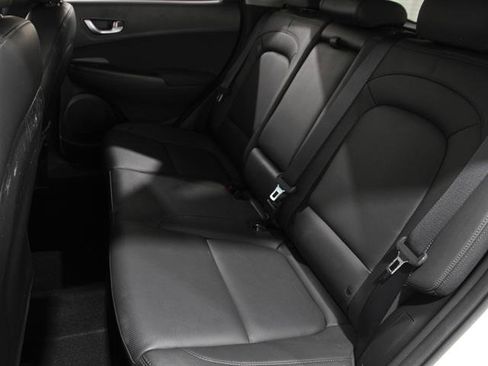 Used 2022 Hyundai Kona Limited image 19