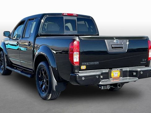 Used 2018 Nissan Frontier SV w/ Value Truck Package image 11