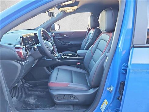 New 2026 Chevrolet Equinox RS w/ LPO, Floor Liner Package image 4