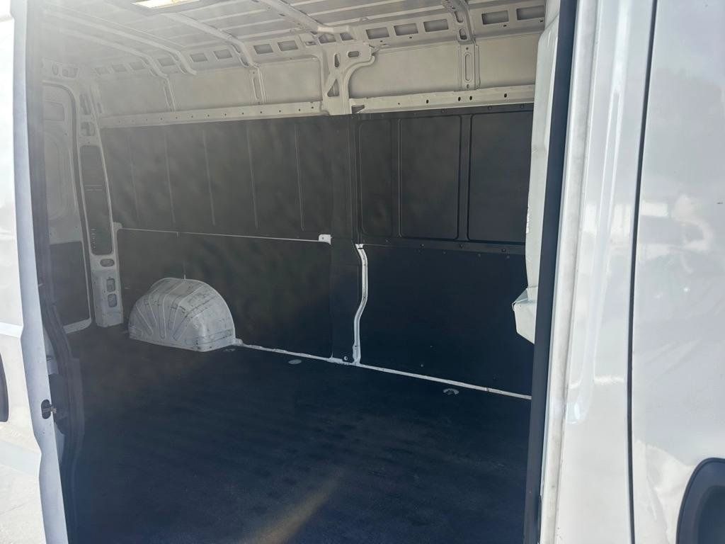 Used 2024 RAM ProMaster 2500 FWD image 8