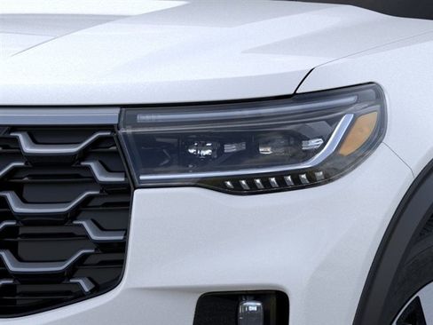 New 2026 Ford Explorer Platinum w/ LUX Leather Package AWD/4WD image 18