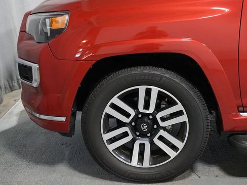 Used 2023 Toyota 4Runner Limited AWD/4WD image 5