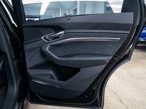 Used 2023 Audi e-tron Chronos w/ Chronos Package image 21