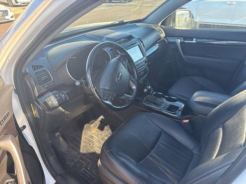 Used 2015 Kia Sorento SX image 8