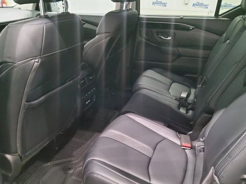 Used 2023 Honda Pilot Touring image 14
