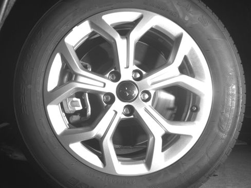 Used 2025 Jeep Compass Latitude image 12