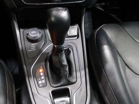 Used 2022 Jeep Cherokee Latitude Lux AWD/4WD image 33