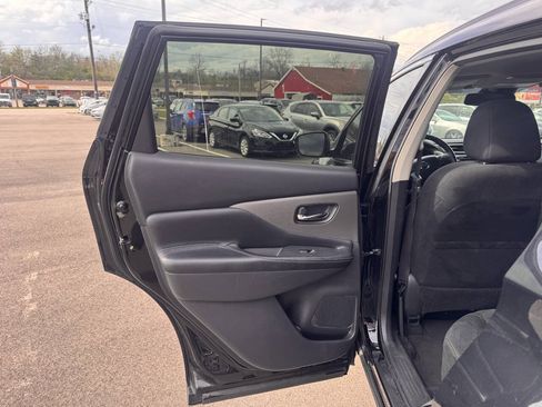 Used 2021 Nissan Murano SV FWD image 16