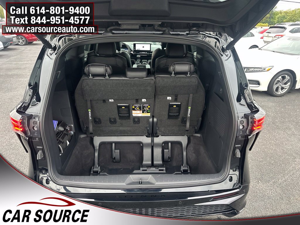 Used 2026 Toyota Sienna XSE FWD image 18