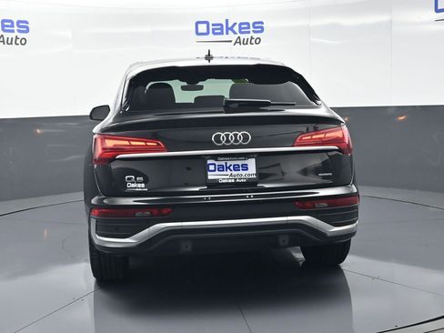 Used 2022 Audi Q5 2.0T Premium w/ Convenience Package AWD/4WD image 7