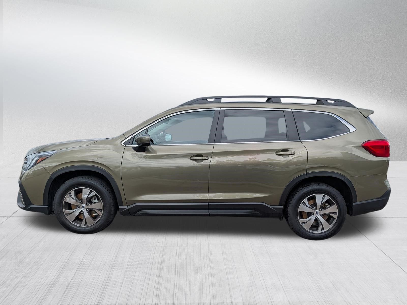 Certified 2025 Subaru Ascent Premium AWD/4WD image 4