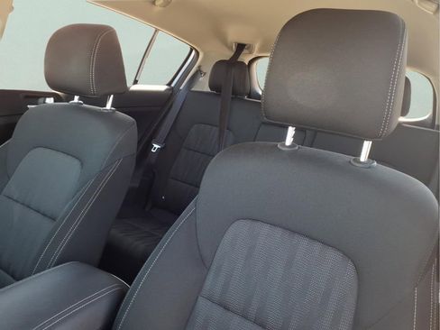 Used 2022 Kia Sportage LX image 12