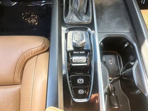 Used 2021 Volvo XC60 T5 Inscription w/ Advanced Package AWD/4WD image 29
