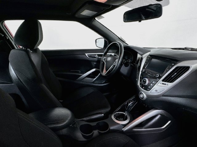 Used 2017 Hyundai Veloster Value Edition FWD image 24