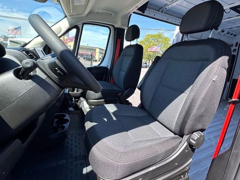 New 2025 RAM ProMaster 2500 w/ Convenience Group image 17