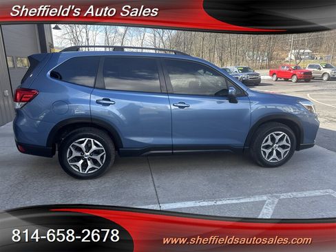 Used 2020 Subaru Forester Premium image 3