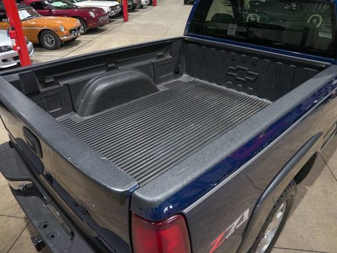 Used 2000 Chevrolet Silverado 1500 LS w/ Off-Road Chassis Pkg AWD/4WD image 20