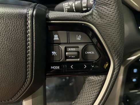Used 2026 Toyota Sequoia Platinum AWD/4WD image 17