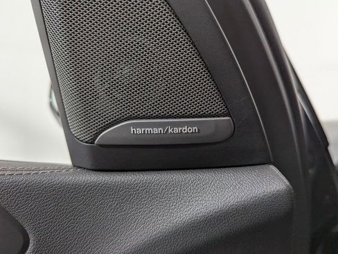 Used 2021 BMW X5 M50i w/ Dynamic Handling Package image 9