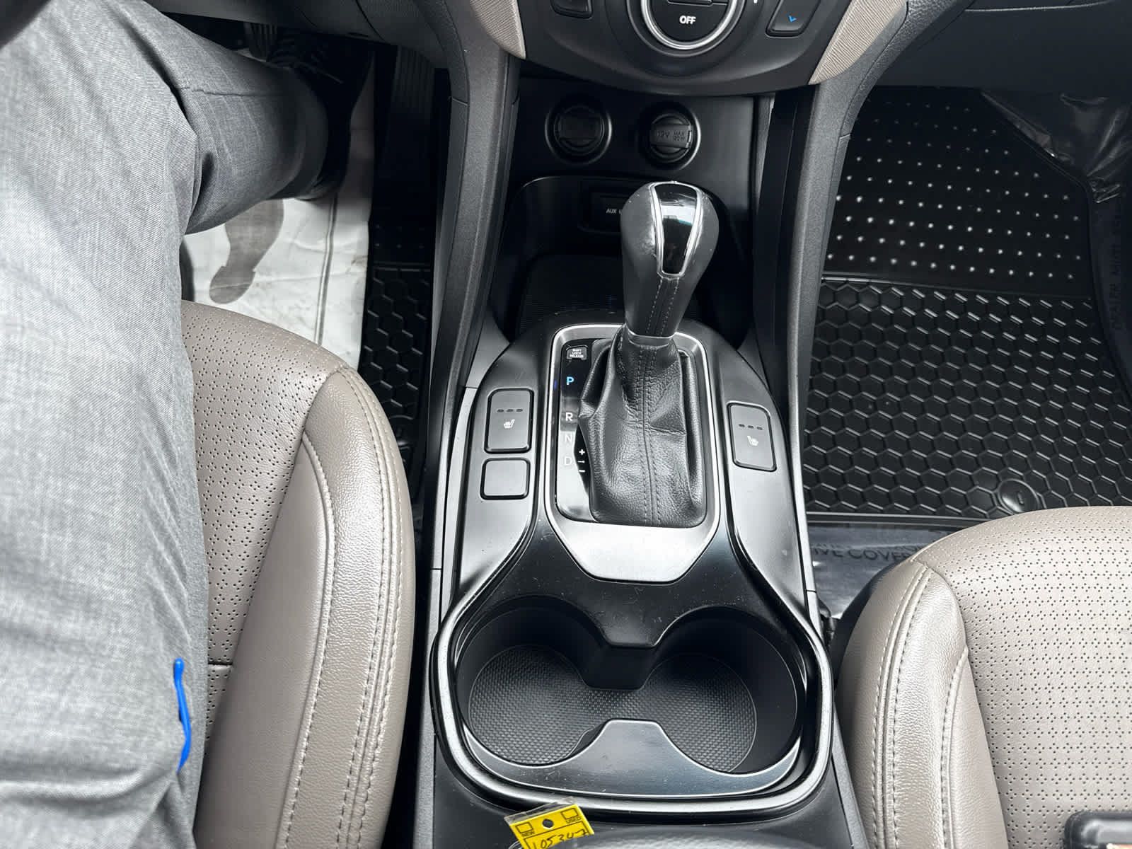 Used 2013 Hyundai Santa Fe Sport 2.0T AWD/4WD image 23