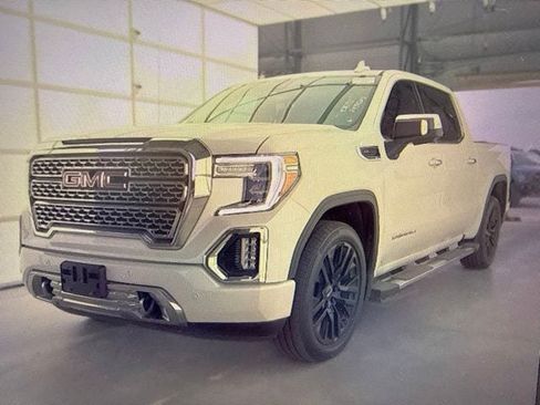 Used 2021 GMC Sierra 1500 Denali w/ Driver Alert Package II AWD/4WD image 2