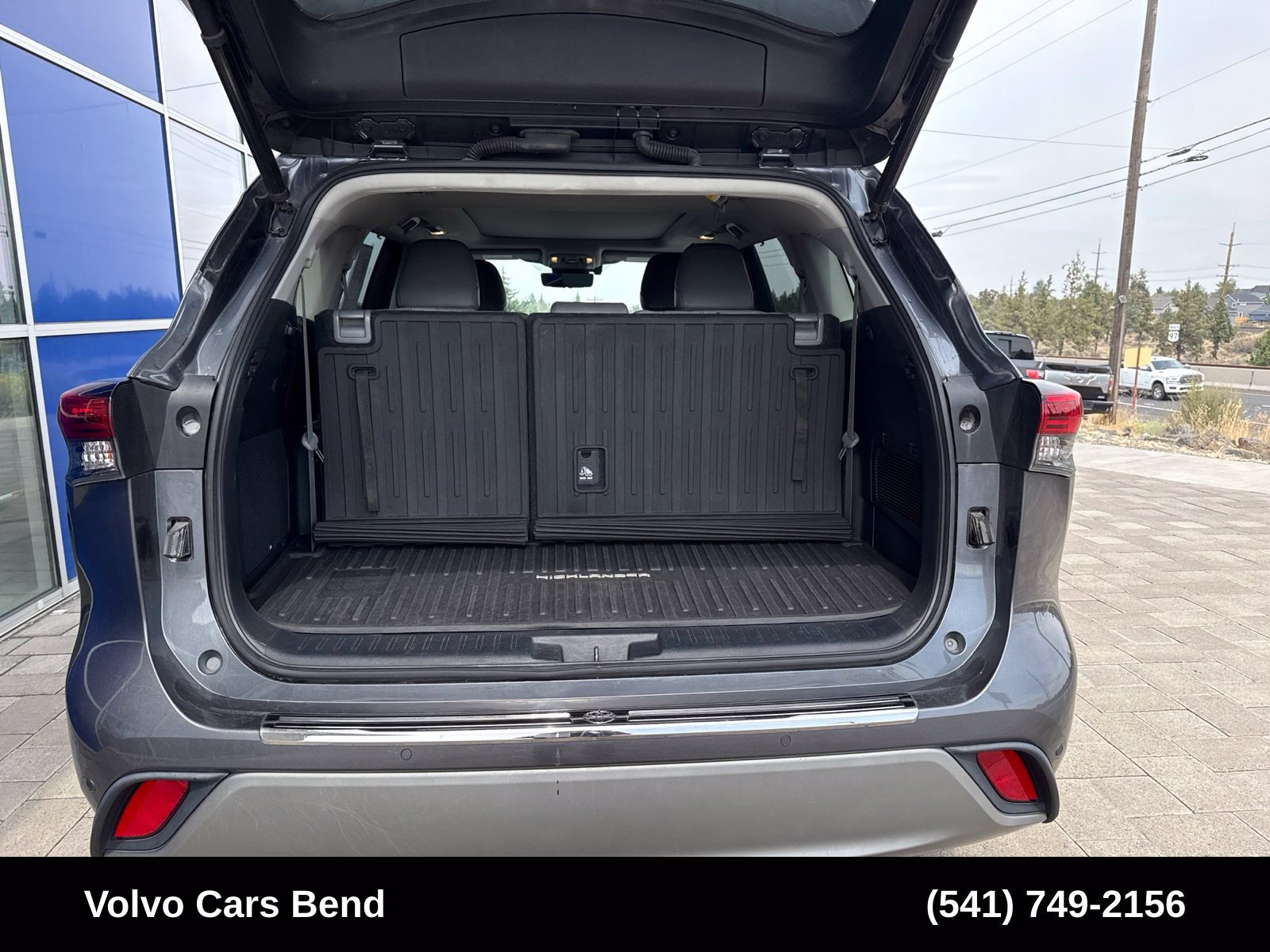Used 2020 Toyota Highlander Platinum AWD/4WD image 9