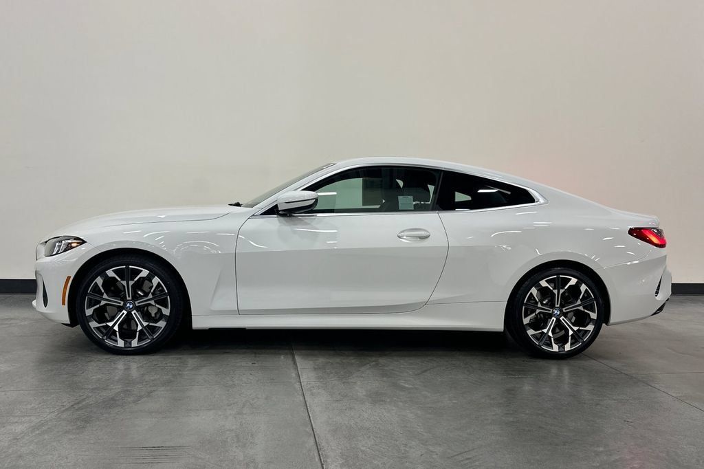 Used 2025 BMW 430i xDrive Coupe w/ Premium Package AWD/4WD image 7
