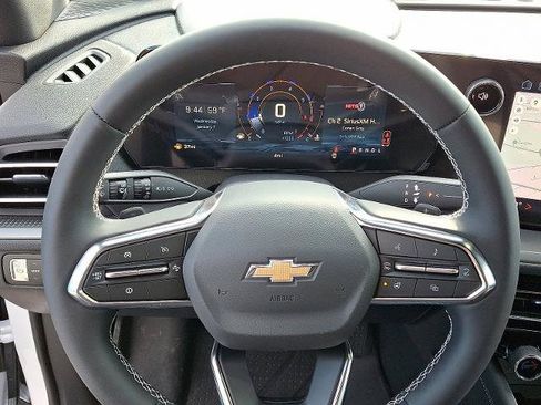 New 2026 Chevrolet Traverse LT image 9