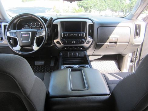 Used 2015 GMC Sierra 1500 SLE w/ SLE Value Package AWD/4WD image 18