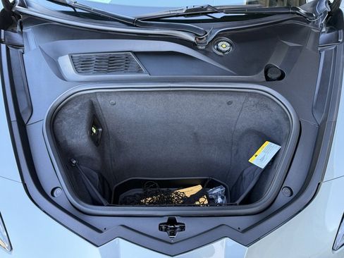 Used 2023 Chevrolet Corvette Stingray Premium Conv w/ Z51 Performance Package image 15